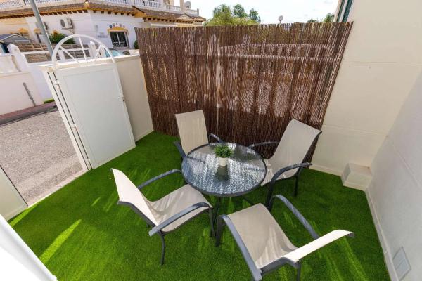 Dúplex en Barrio Los Balcones y los Altos