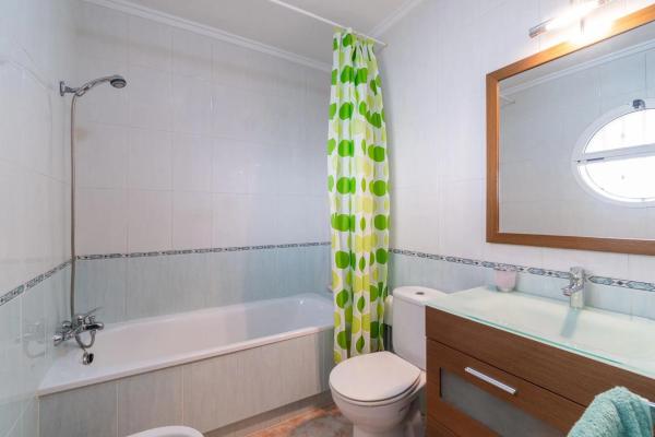 Casa independiente en calle Niágara s/n