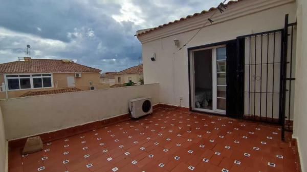 Chalet pareado en arco Iris