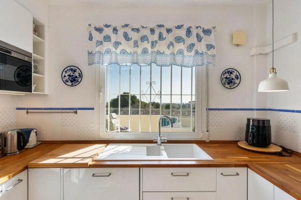 Chalet adosado en calle Parana, 2