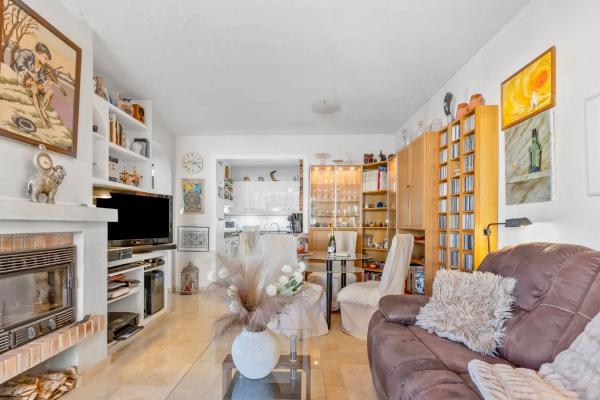 Chalet pareado en calle Clemenules