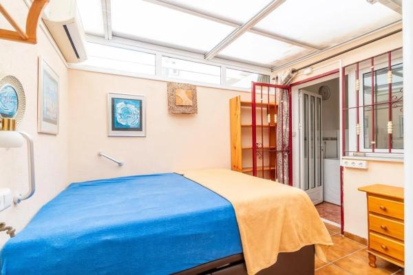 Chalet adosado en calle Nicolás de Bussi, 42