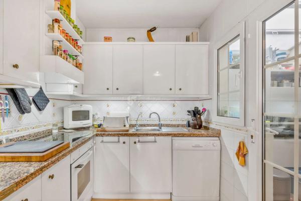 Chalet pareado en calle Clemenules