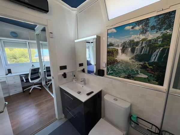 Casa independiente en avenida carrera