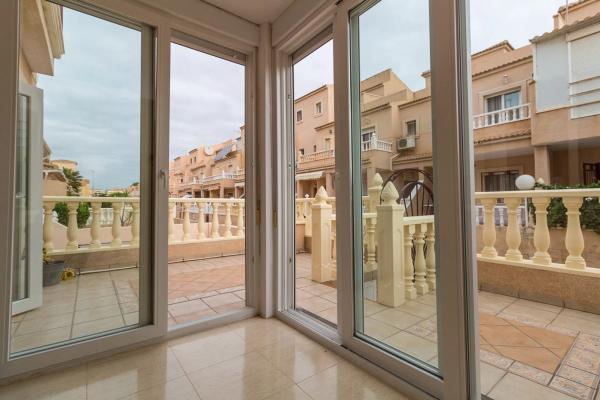 Chalet en Barrio Playa Flamenca