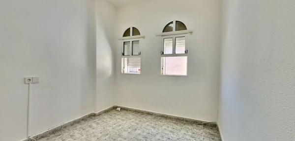 Piso en calle Guapiles s/n