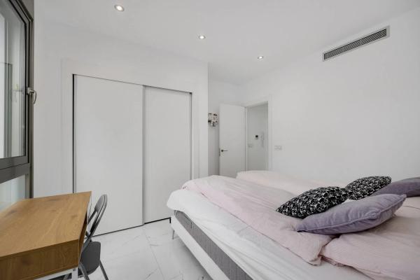 Casa independiente en CL Fausto