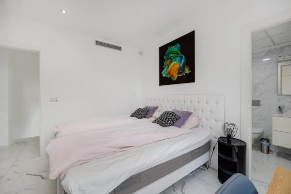 Casa independiente en CL Fausto