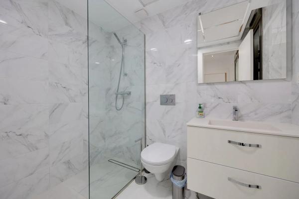 Casa independiente en CL Fausto