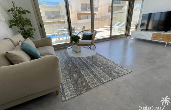 Casa independiente en calle Ulla