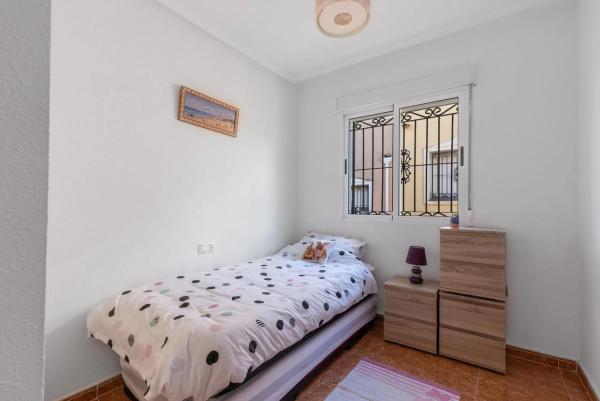 Casa independiente en calle Guadiana