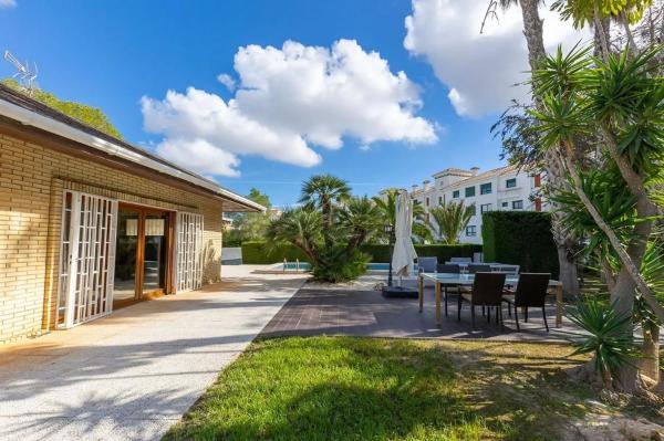 Casa independiente en calle Sierra Espuña