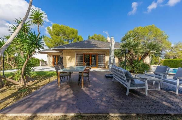 Casa independiente en calle Sierra Espuña