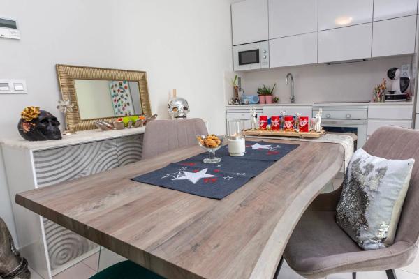 Chalet pareado en calle Navia s/n