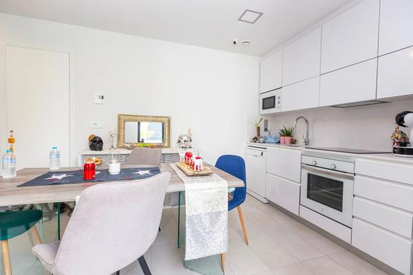 Chalet pareado en calle Navia s/n