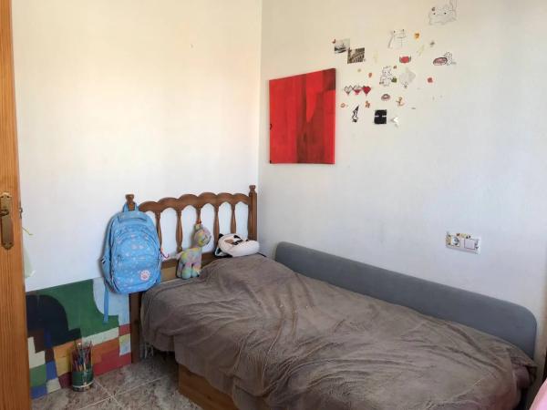 Chalet adosado en calle Cuba, 6