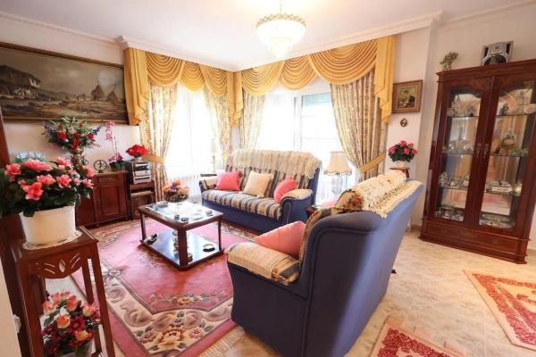 Casa independiente en calle los Pirineos