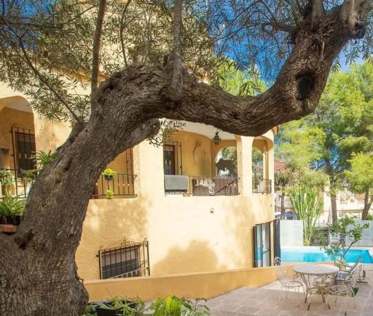 Casa independiente en calle los Pirineos, 48