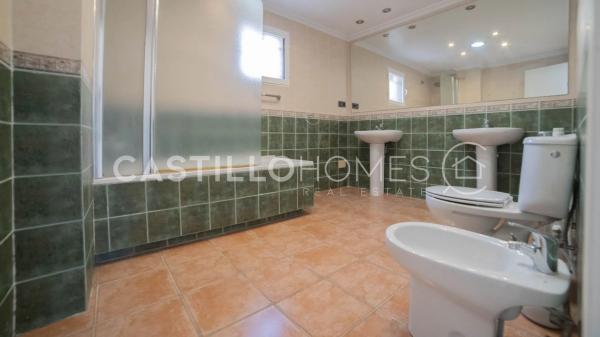 Casa independiente en calle La Sagra, 2