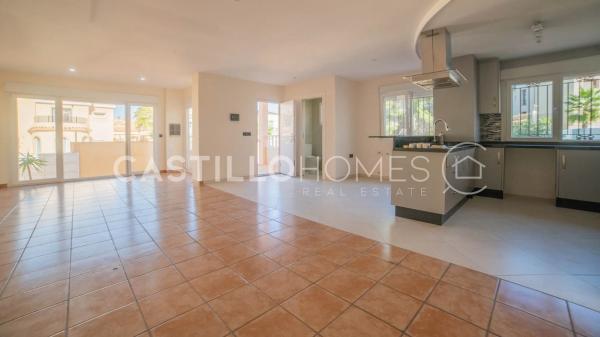 Casa independiente en calle La Sagra, 2