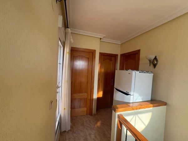 Chalet pareado en calle Peñalara