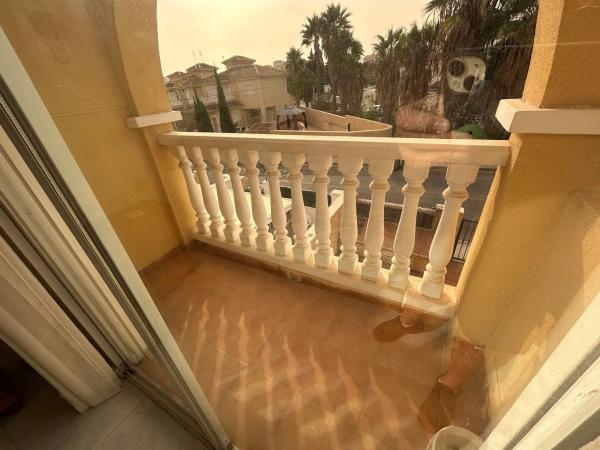 Chalet adosado en calle República Dominicana, 2 a