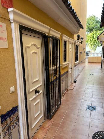 Chalet adosado en calle República Dominicana, 2 a