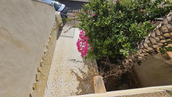 Dúplex en Barrio Villamartín-Las Filipinas