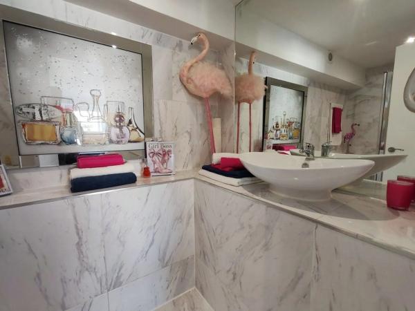 Casa independiente en calle Venezuela, 2