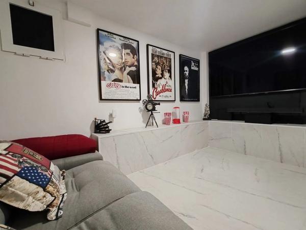 Casa independiente en calle Venezuela, 2