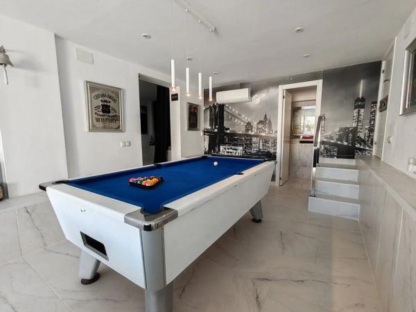 Casa independiente en calle Venezuela, 2