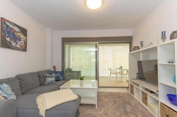 Piso en calle Comino, 1