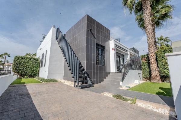 Chalet en Barrio Villamartín-Las Filipinas