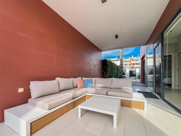 Chalet adosado en calle Paso de Calais