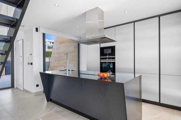 Chalet en Barrio Villamartín-Las Filipinas