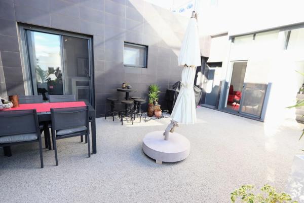 Chalet pareado en calle Dardanelos