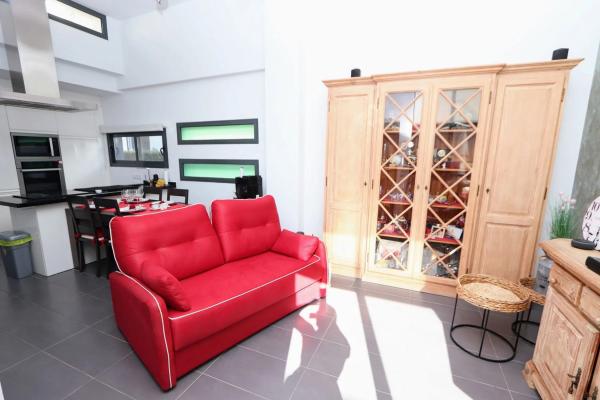 Chalet pareado en calle Dardanelos