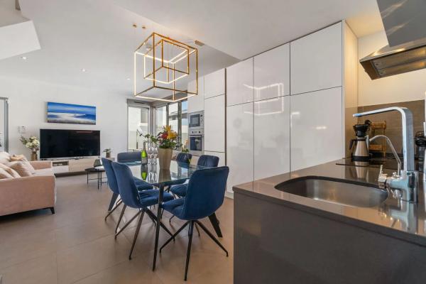 Chalet en calle la Traviata, 21