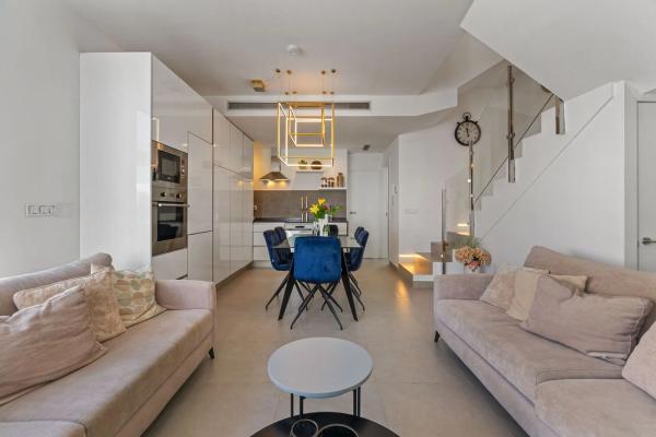 Chalet en calle la Traviata, 21