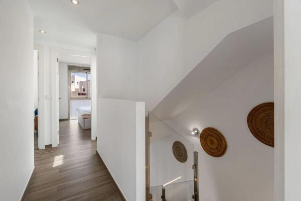 Chalet en calle la Traviata, 21