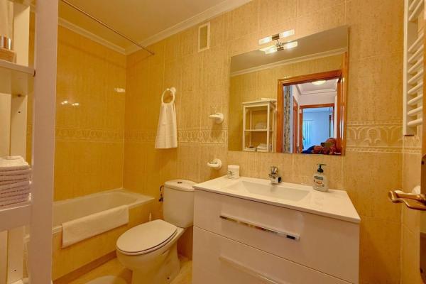 Ático en plaza R-2 los Pinos, 1 s