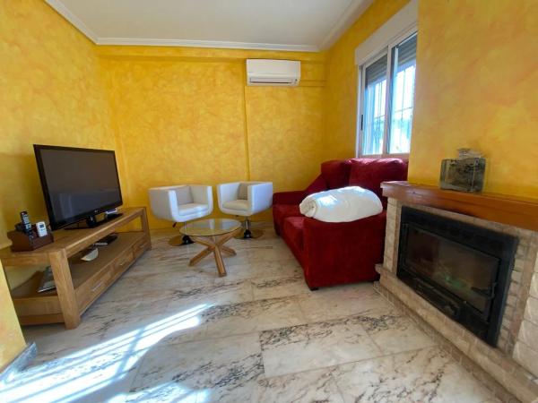 Chalet adosado en calle Torre de Pisa