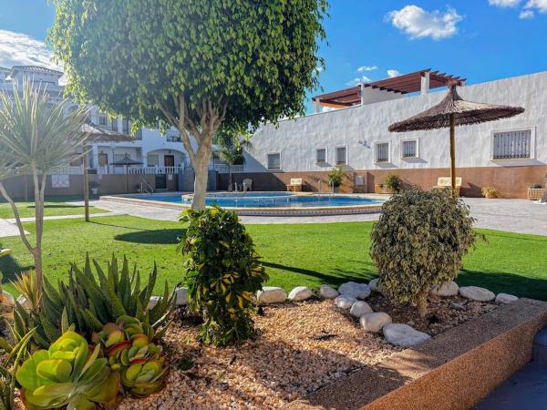 Piso en calle Almorávides, 10