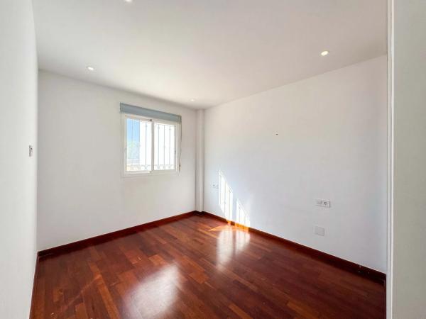 Piso en calle Torre de Pisa