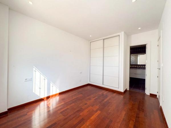 Piso en calle Torre de Pisa