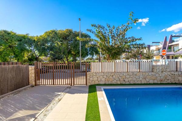 Chalet en calle Lila s/n