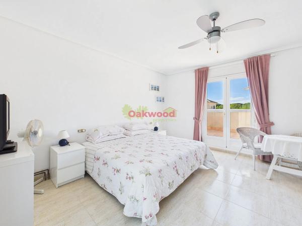 Chalet en calle Esparto