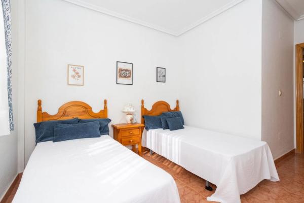 Chalet adosado en calle Pedro Sánchez