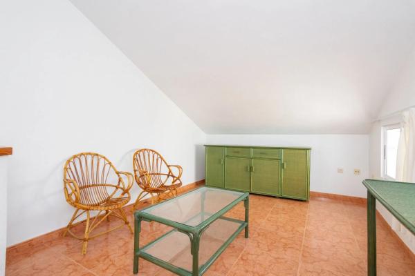 Chalet adosado en calle Pedro Sánchez