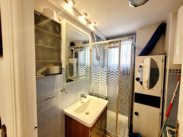 Piso en plaza de Mil Palmeras, 25